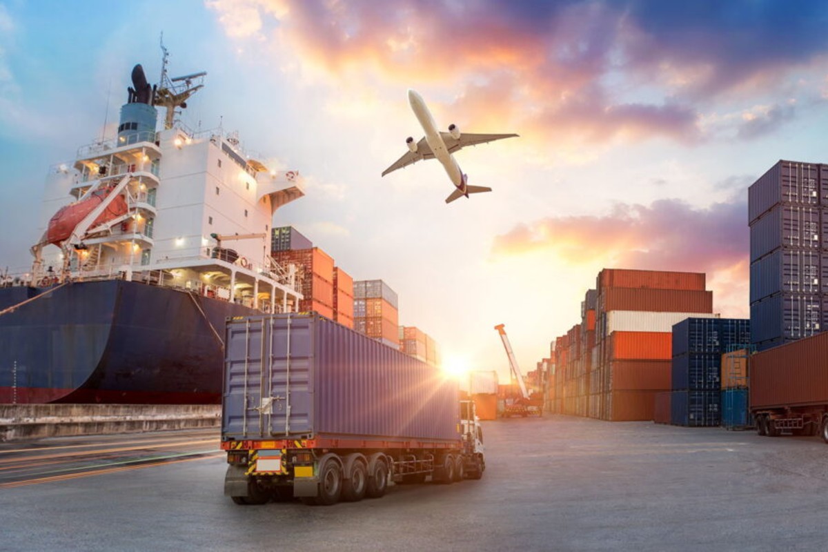 The Future of Global Logistics: Key Trends in Sea, Air, and Road Freight for 2025